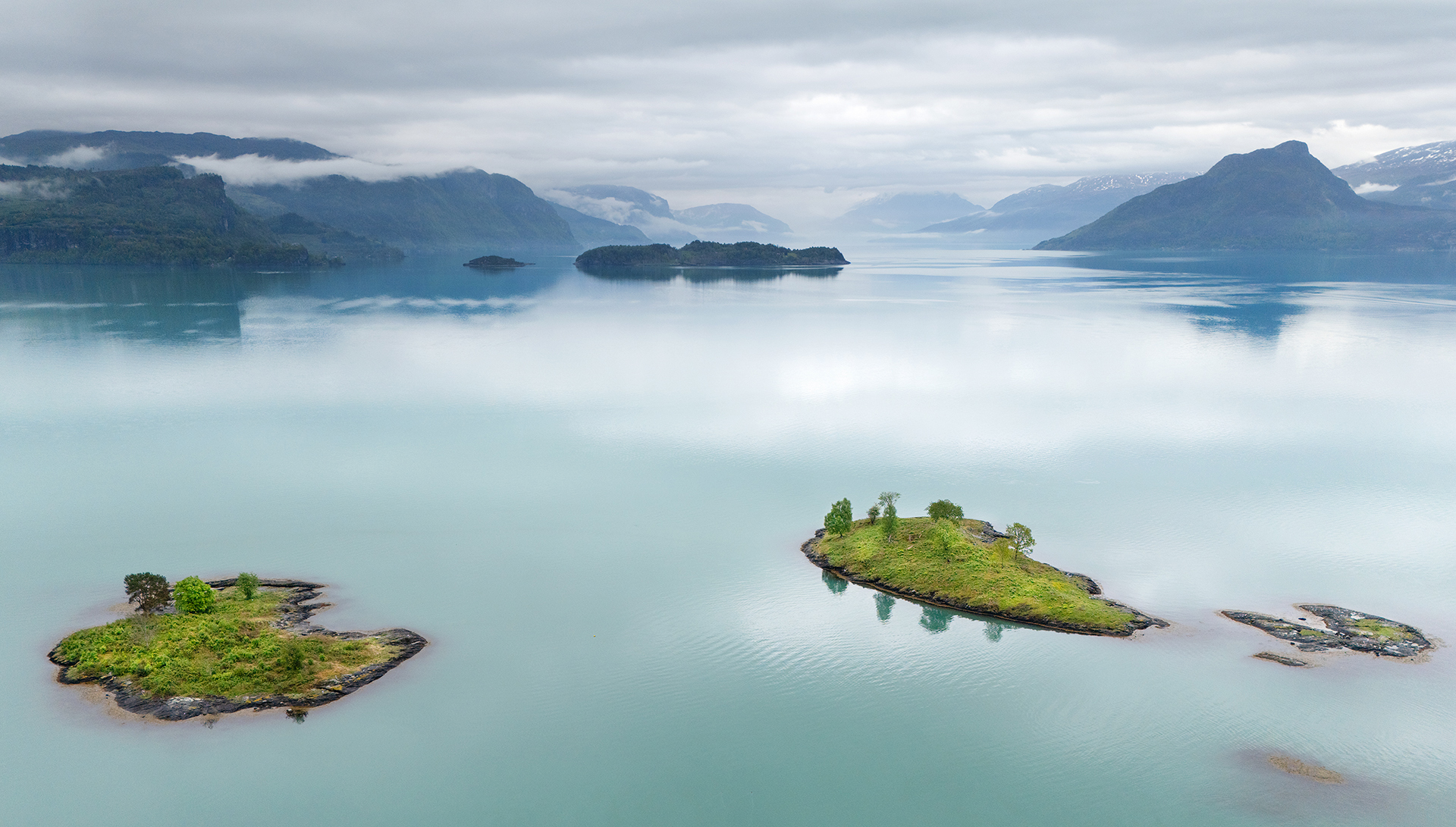 Drohnenfotografie Fjordlandschaft Leo Seidel
